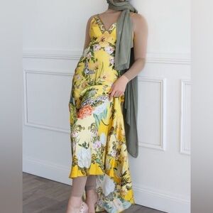 MOD SQUAD Luxe Underclothing sets in beige and pink​